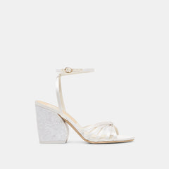 TRUE WHITE SATIN