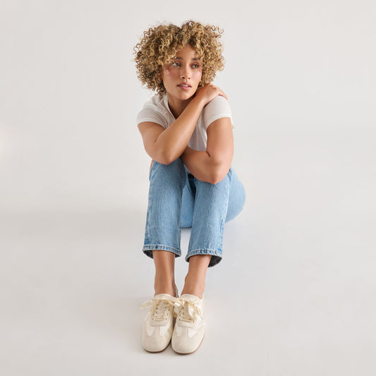 ITZY SNEAKERS VANILLA SATIN