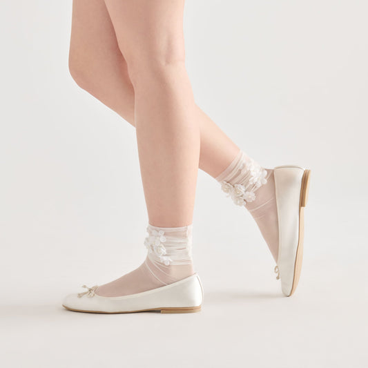 FLORAL CHIFFON SLOUCH SOCKS WHITE