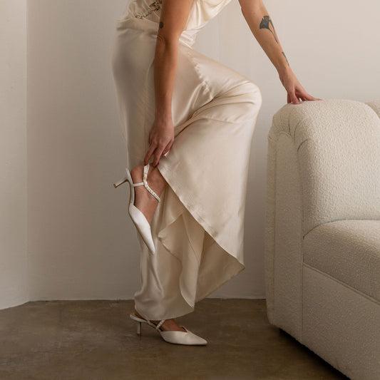 KAMRA PEARL MID HEELS TRUE WHITE SATIN